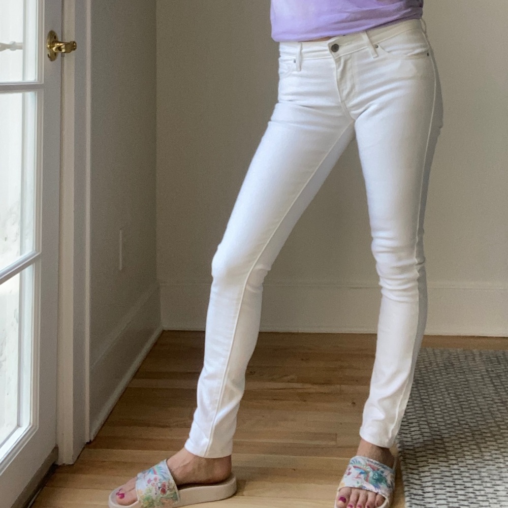 711 Skinny Levi’s in Summer White